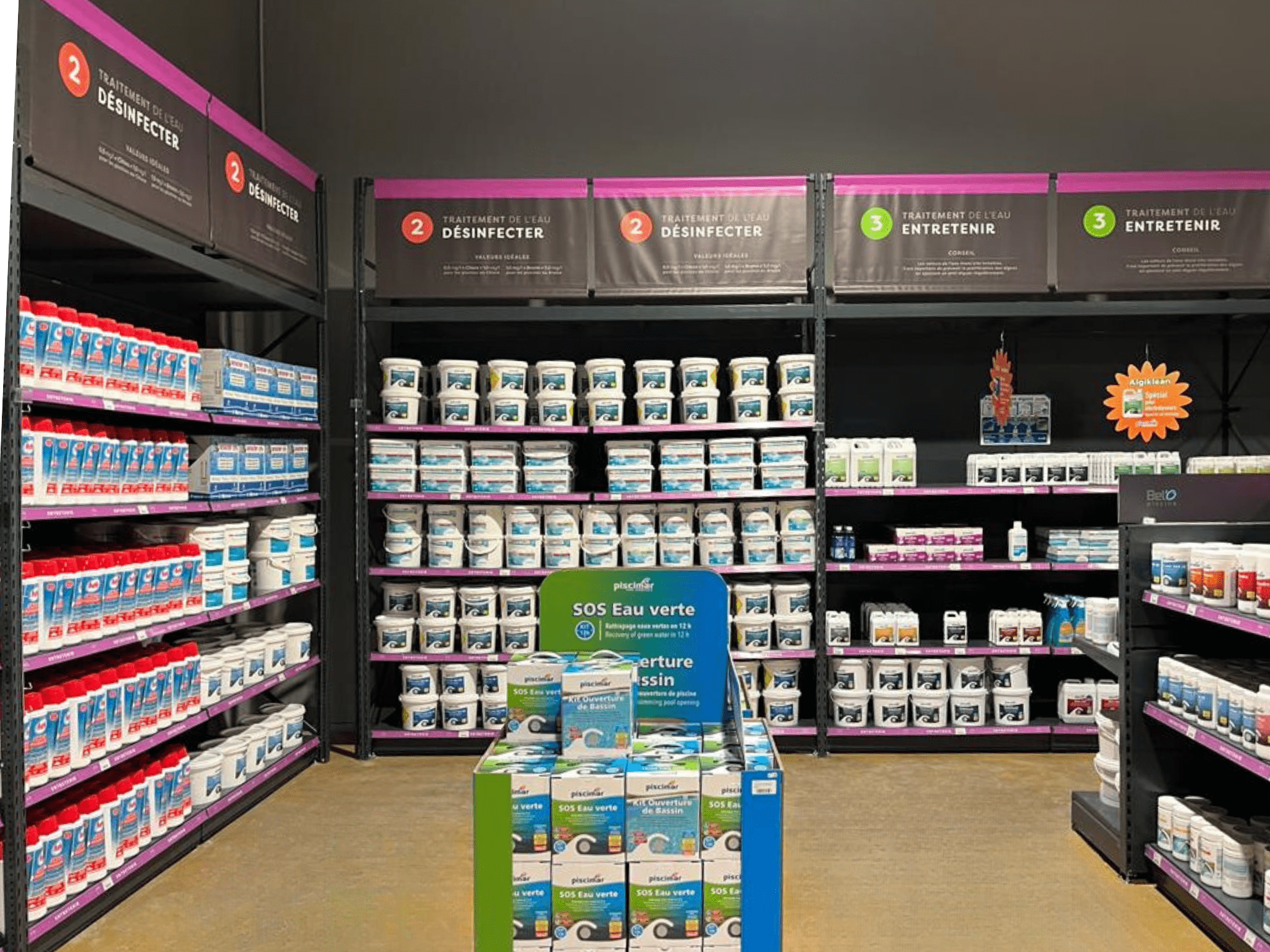 intérieur magasin saint estève 2